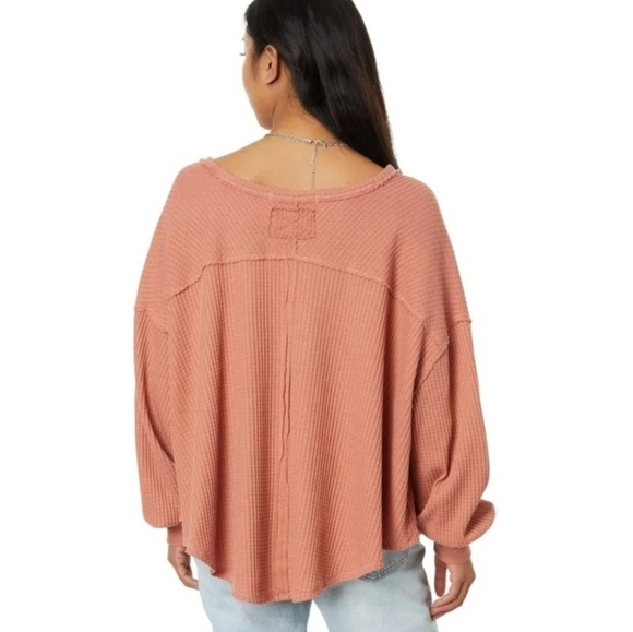 Free People We Are Free Chic V-Neck Sweater in Warm Pink - Picture 2 of 6